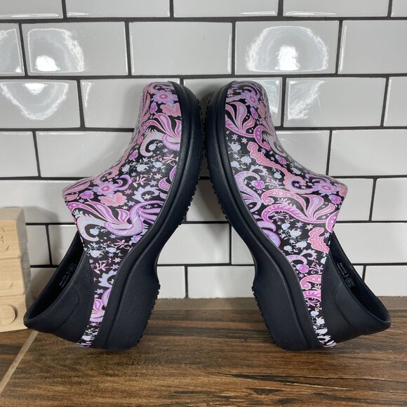 CROCS Neria Pro ll Womens 7 Shoes Multicolor Paisley Floral Graphic Work Clogs - Picture 6 of 14